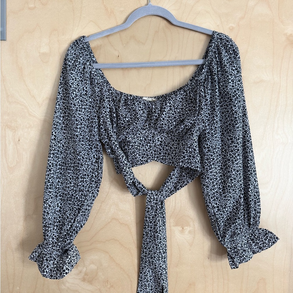Altar'd State Black and White Floral Blouse